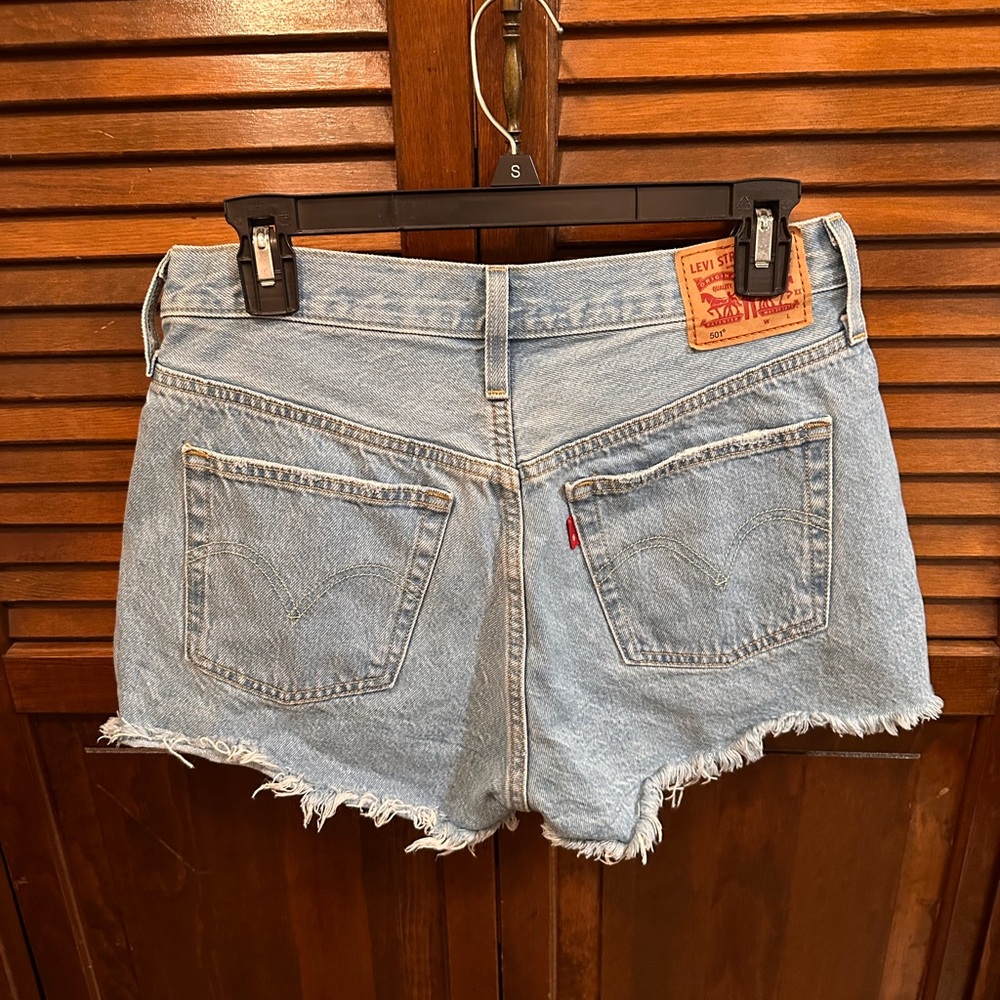 LEVIS SHORTS - Picture 2 of 3